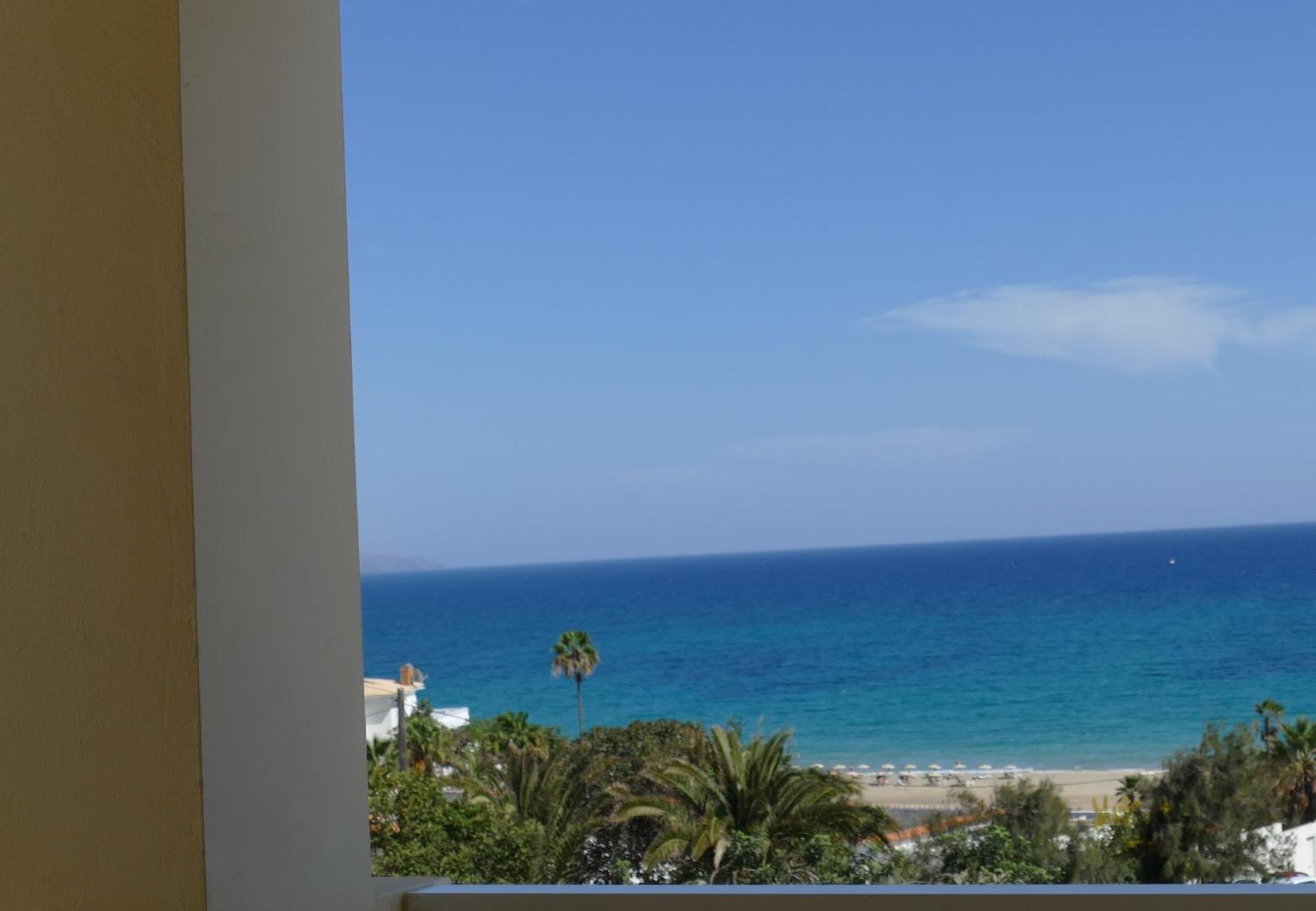 Blue Lagoon Apartment Costa Calma Bagian luar foto